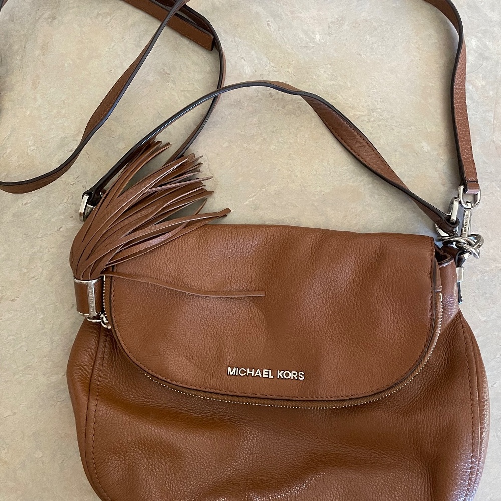 Michael khors Cross body bag